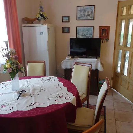 In - Balaton 42696 Prázdninový dům *